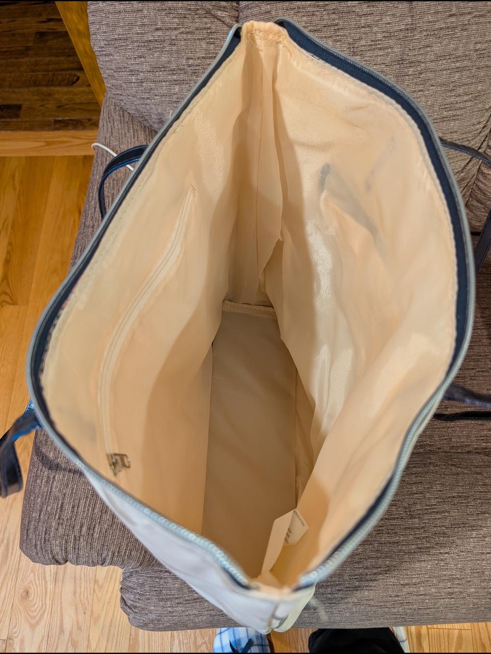 Light white Tote Bag with Silver Accents - Classic Women's Shoulder Tote Bag - Picture 6 of 7